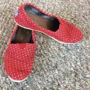 TOMS women’s size 6.5 red and white polka dot